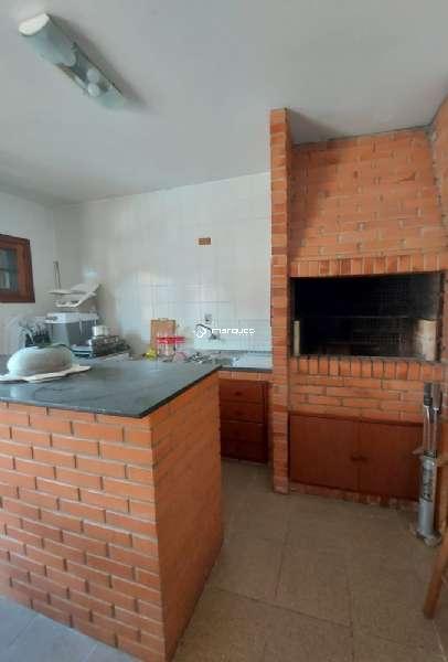 Casa 4 quartos  no bairro Três Vendas