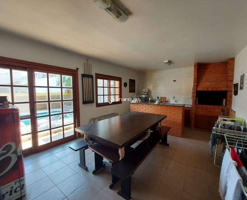 Casa 4 quartos  no bairro Três Vendas