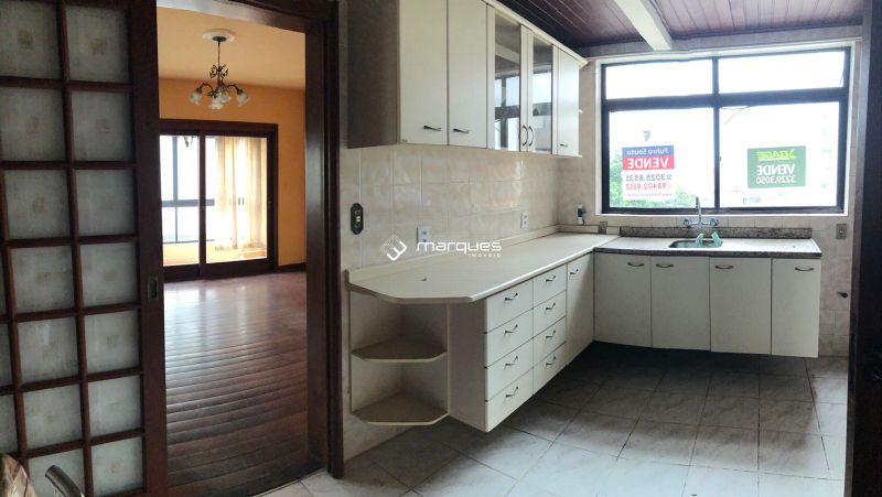 Apartamento 3 quartos  no bairro Centro