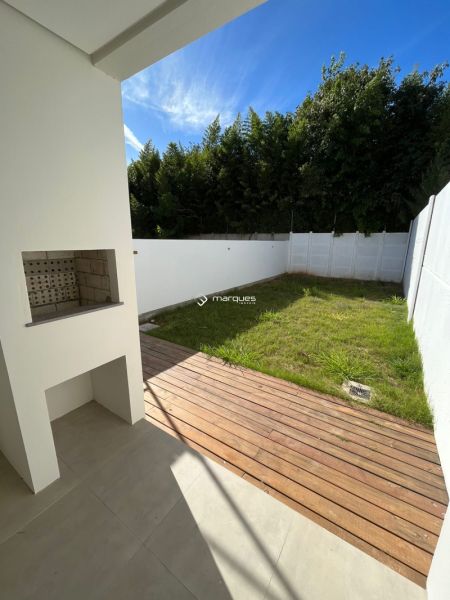 Casa 3 quartos  no bairro Laranjal