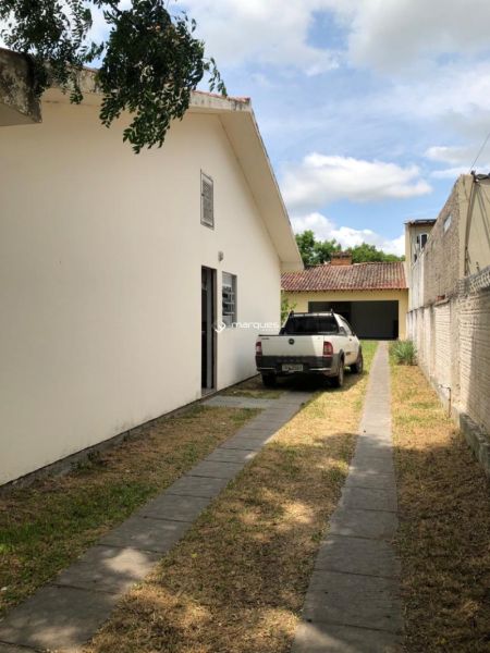 Casa 2 quartos  no bairro Laranjal