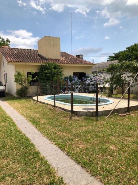 Casa 2 quartos  no bairro Laranjal