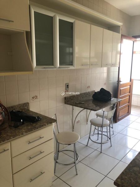 Apartamento 3 quartos  no bairro Centro