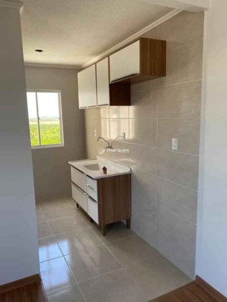 Apartamento 2 quartos  no bairro Simões Lopes