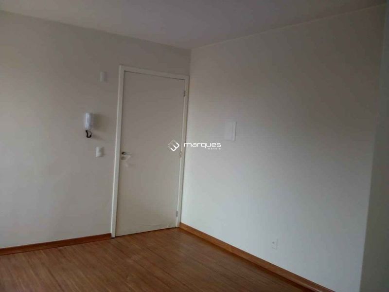 Apartamento 2 quartos  no bairro Simões Lopes