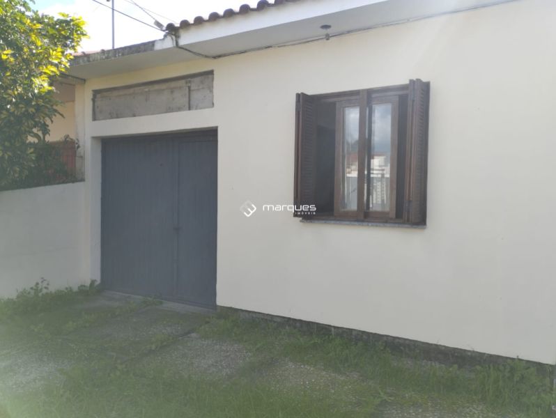 Casa 2 quartos  no bairro Umuharama