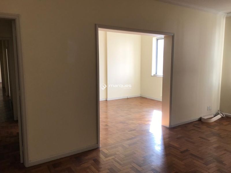 Apartamento 3 quartos  no bairro Centro