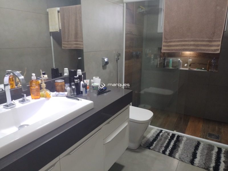 Casa 3 quartos  no bairro São Gonçalo