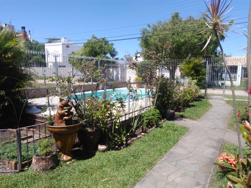 Casa 3 quartos  no bairro Balneário Santo Antônio