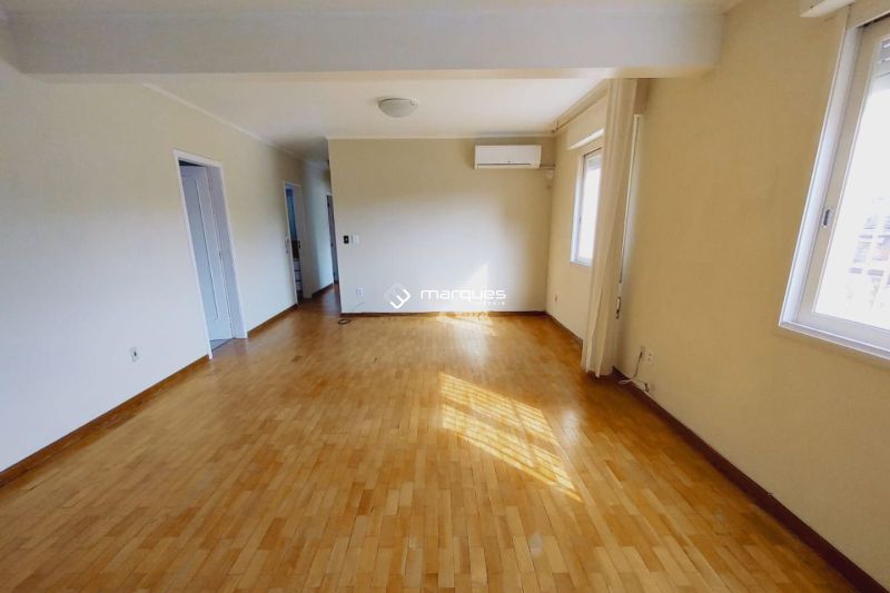 Apartamento 3 quartos  no bairro Centro