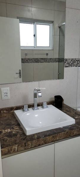 Casa 2 quartos  no bairro Laranjal