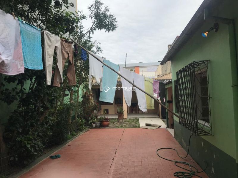 Casa 3 quartos  no bairro Centro
