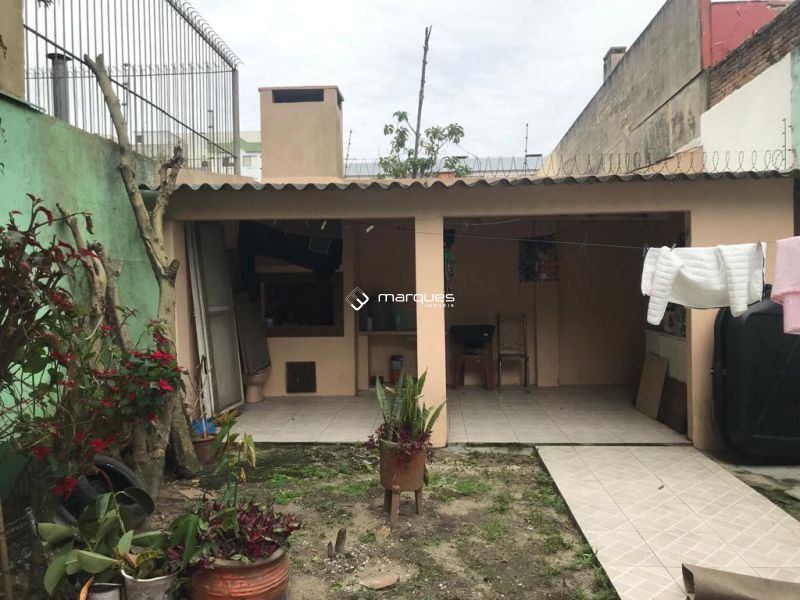 Casa 3 quartos  no bairro Centro