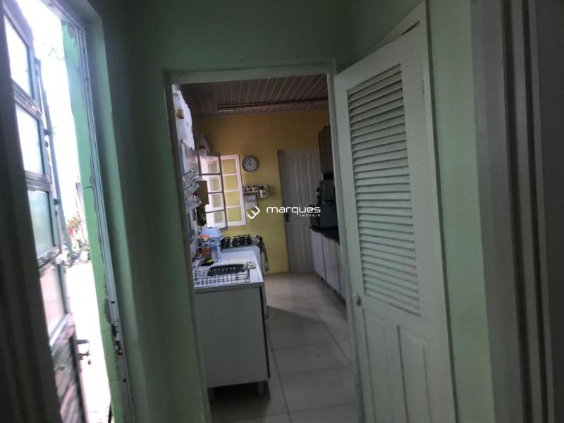 Casa 3 quartos  no bairro Centro