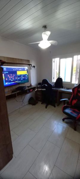 Casa 4 quartos  no bairro Centro