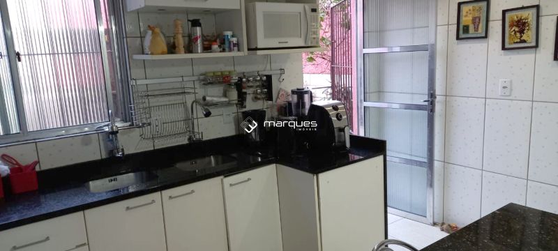 Casa 4 quartos  no bairro Centro