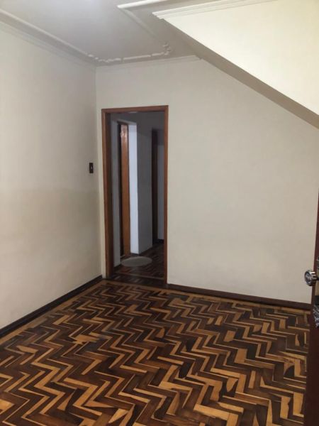 Casa 4 quartos  no bairro Centro