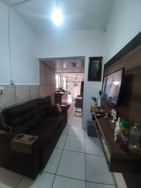 Casa 2 quartos  no bairro Centro