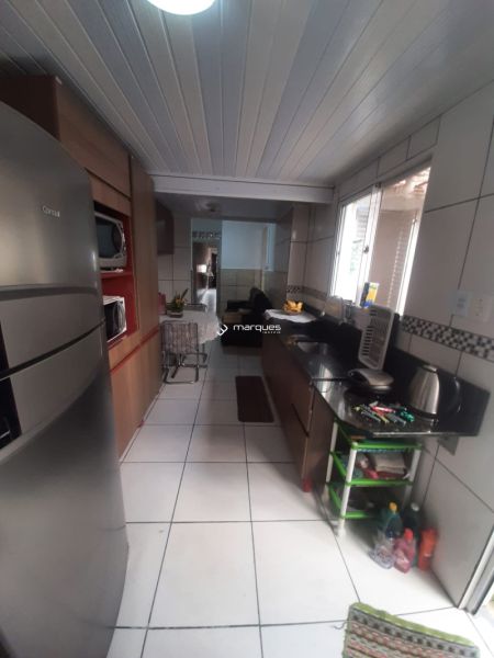 Casa 2 quartos  no bairro Centro