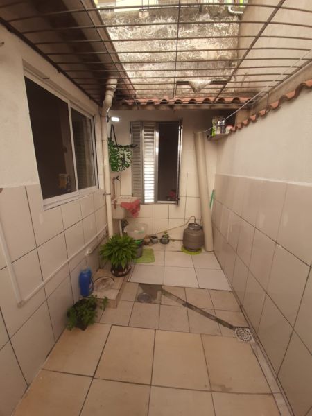 Casa 2 quartos  no bairro Centro