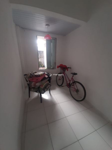 Casa 2 quartos  no bairro Centro