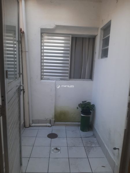 Casa 2 quartos  no bairro Centro