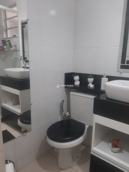 Casa 2 quartos  no bairro Centro
