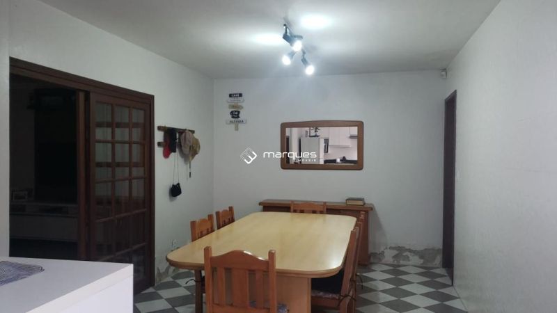 Casa 4 quartos  no bairro Três Vendas