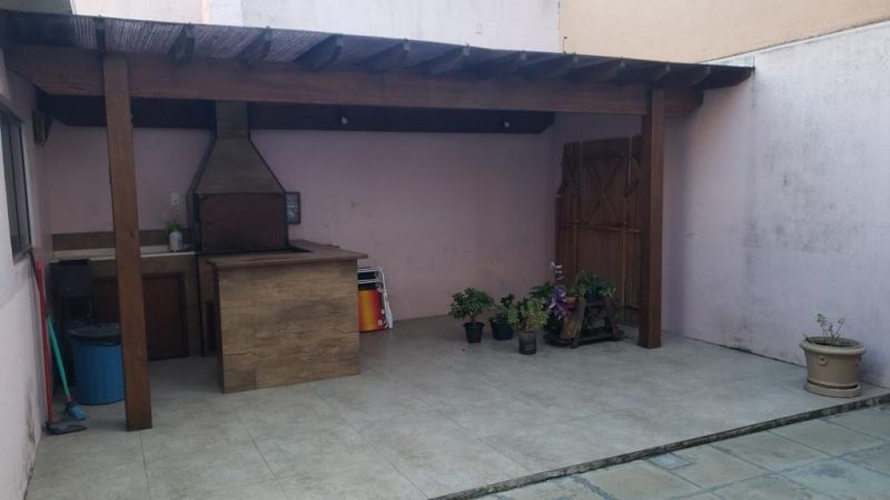 Casa 4 quartos  no bairro Três Vendas