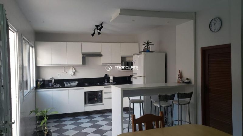 Casa 4 quartos  no bairro Três Vendas