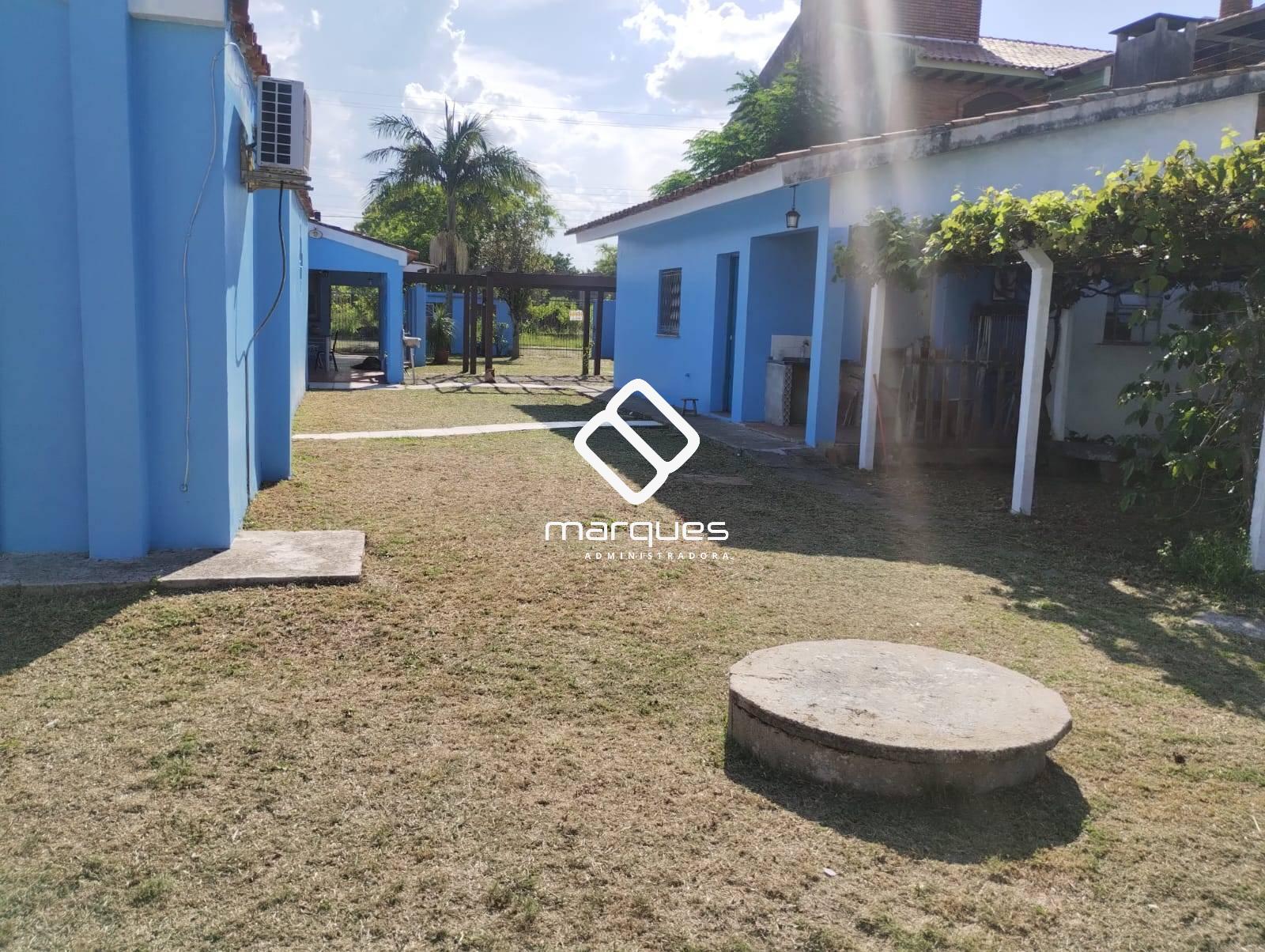 Casa 3 quartos  no bairro Laranjal