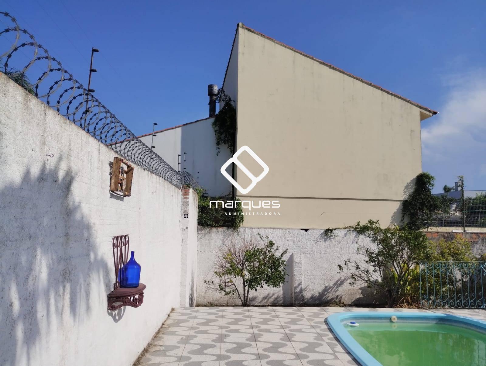 Casa 3 quartos  no bairro Laranjal
