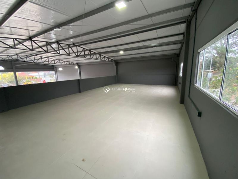 Prédio Comercial no bairro Laranjal