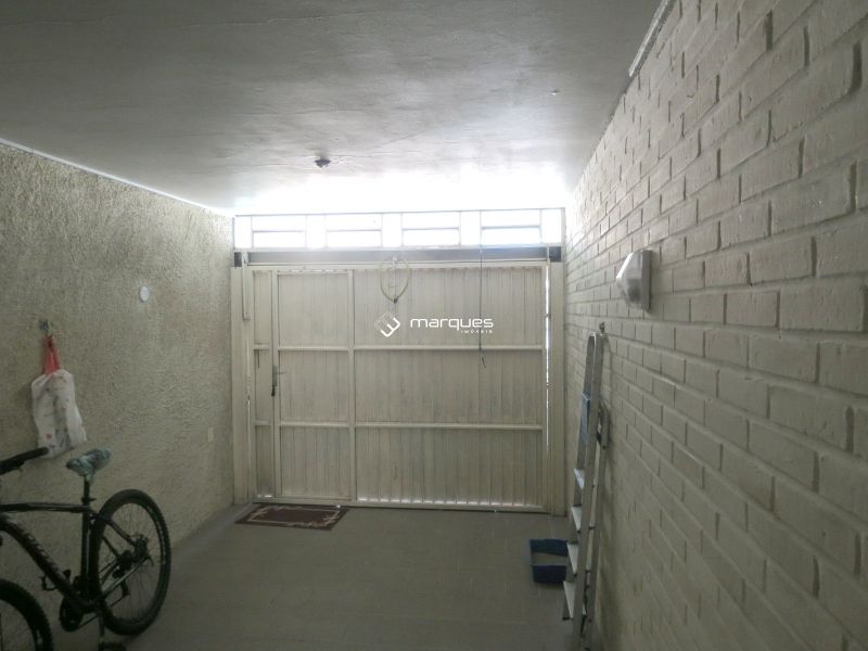 Casa 2 quartos  no bairro Centro
