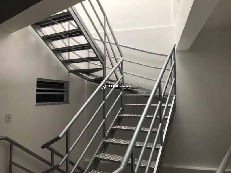 Prédio Comercial no bairro Centro