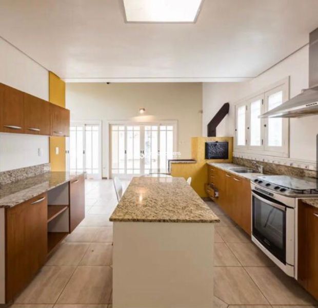 Casa 4 quartos  no bairro Laranjal