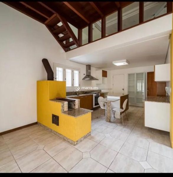 Casa 4 quartos  no bairro Laranjal
