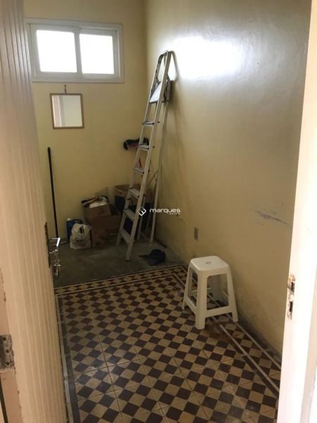 Sobrado 4 quartos  no bairro Centro