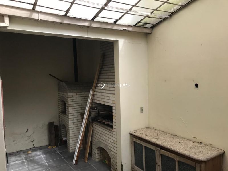 Sobrado 4 quartos  no bairro Centro