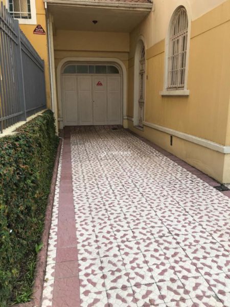 Sobrado 4 quartos  no bairro Centro