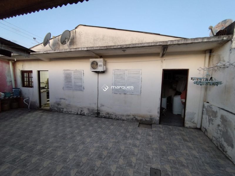 Casa 3 quartos  no bairro Fragata