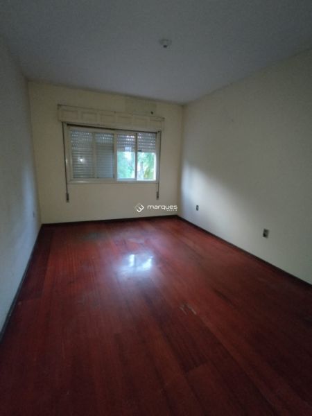 Sobrado 4 quartos  no bairro Fragata
