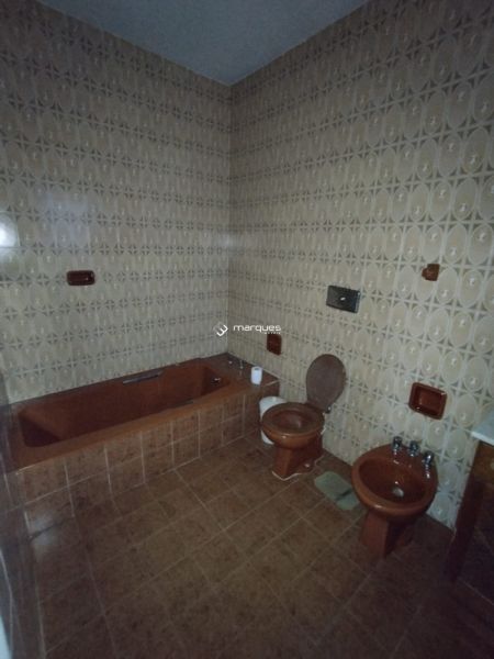 Sobrado 4 quartos  no bairro Fragata