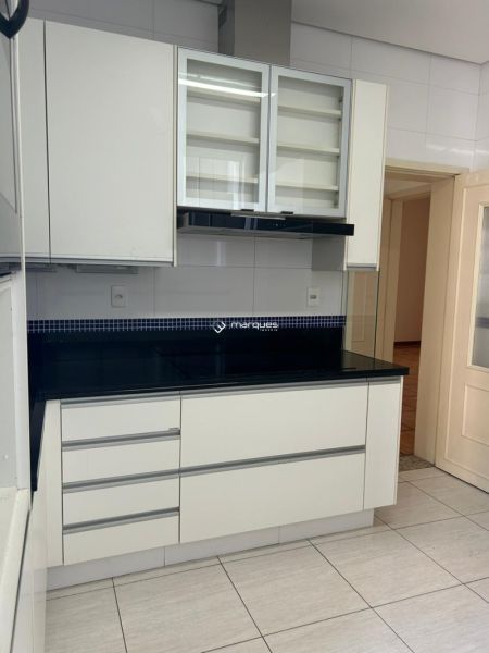 Apartamento 3 quartos  no bairro Centro