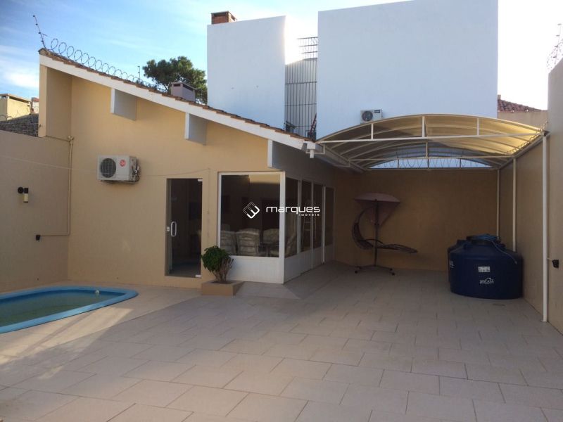 Casa 3 quartos  no bairro Laranjal