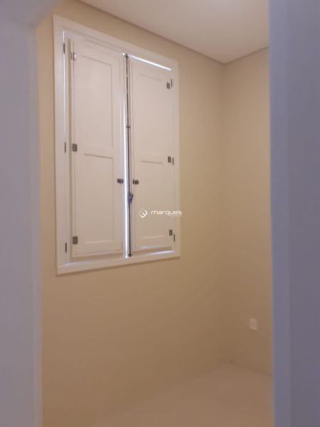 Casa Comercial 2 quartos  no bairro Centro