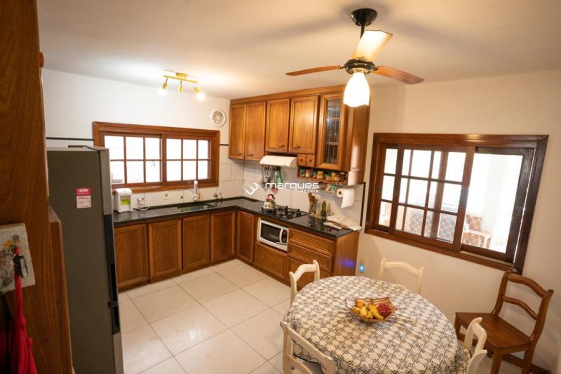 Casa 3 quartos  no bairro Três Vendas