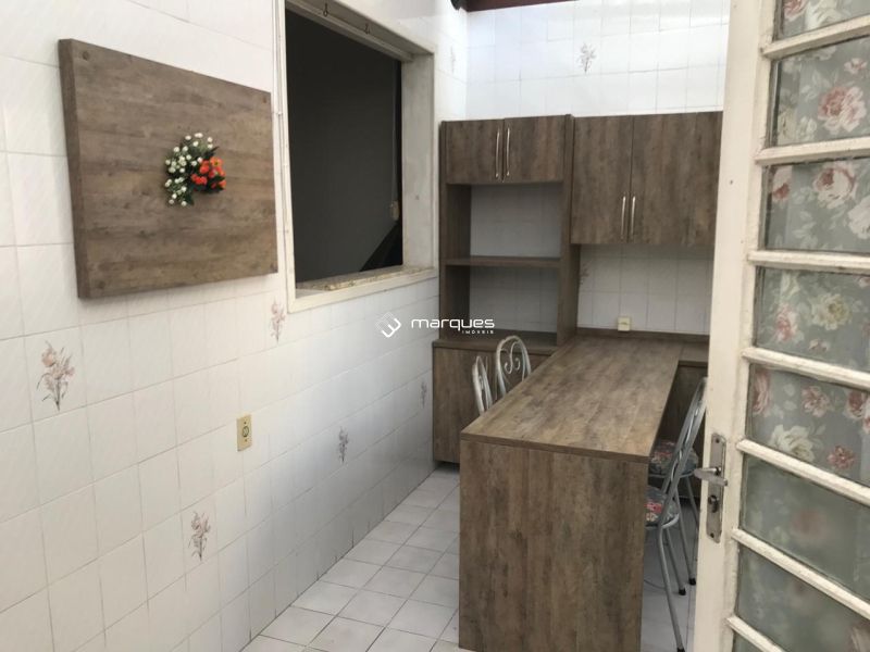 Casa 3 quartos  no bairro Centro