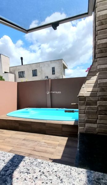 Casa 3 quartos  no bairro Laranjal