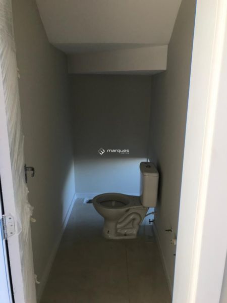 Sobrado 3 quartos  no bairro Laranjal
